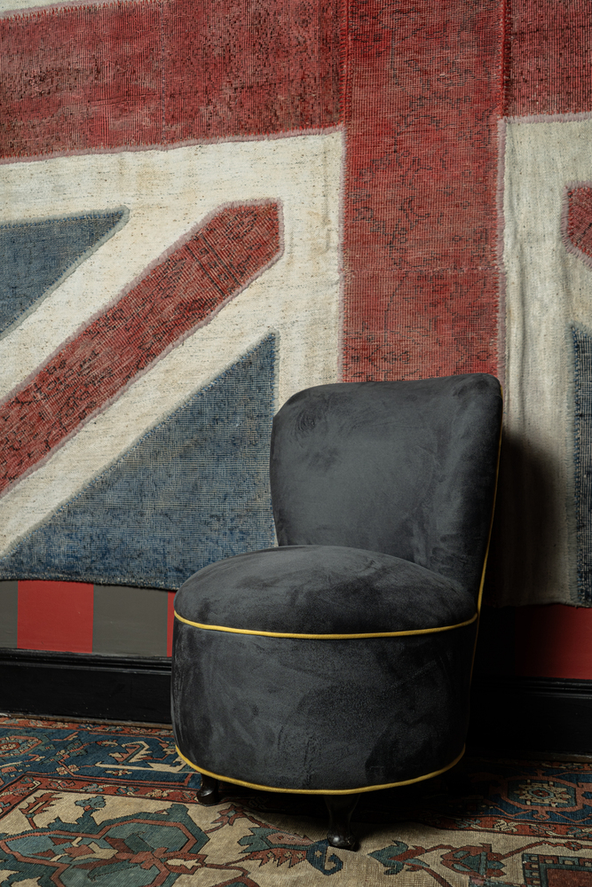 Poltrona sob encomenda. Modelo chofeuse. Tecido fornecido pelo cliente. Prazo de entrega 45 dias. - Imagem 4