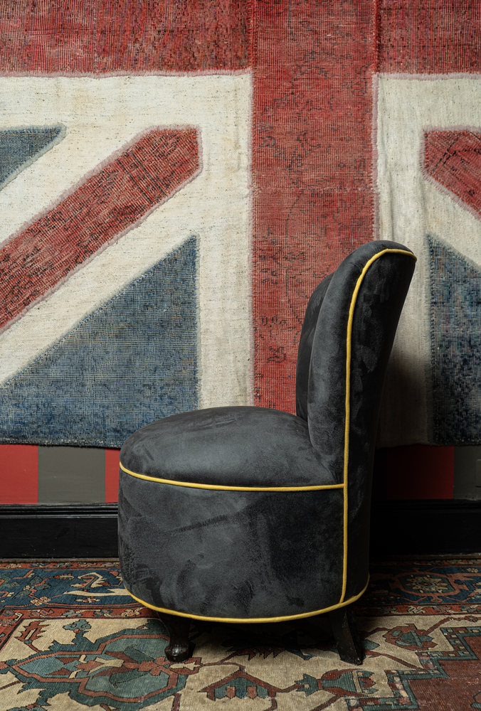 Poltrona sob encomenda. Modelo chofeuse. Tecido fornecido pelo cliente. Prazo de entrega 45 dias. - Imagem 2